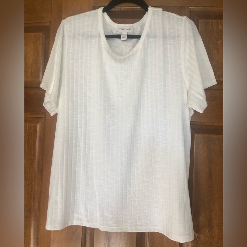 Women’s XXL short sleeve white sweater